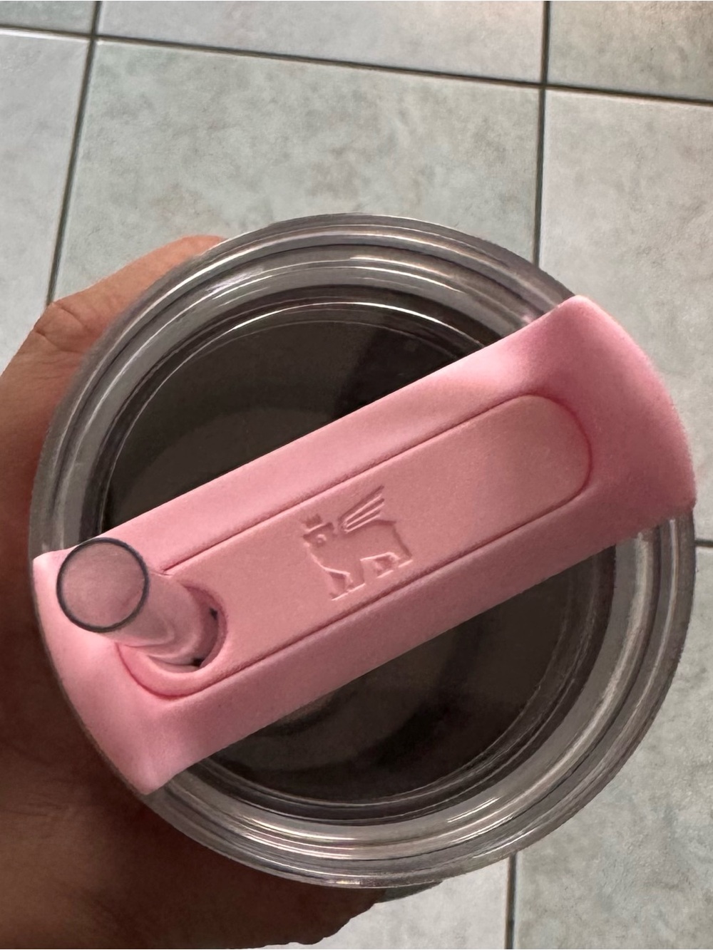 EUC Stanley tumbler 20oz - Picture 2 of 6
